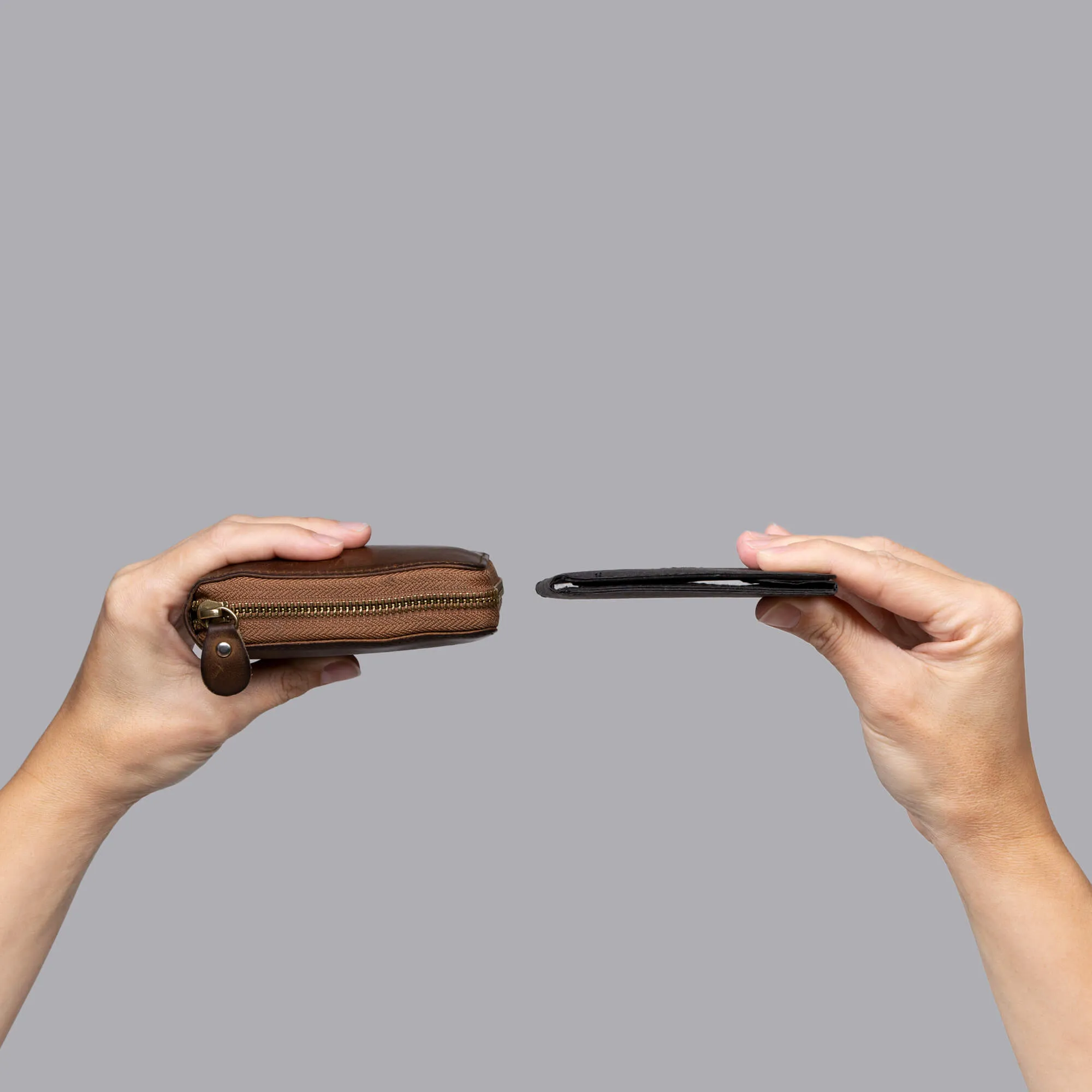 PAPERO leichtes flaches Papier Wallet RAVEN mit integriertem RFID-Schutz und Münzfach
