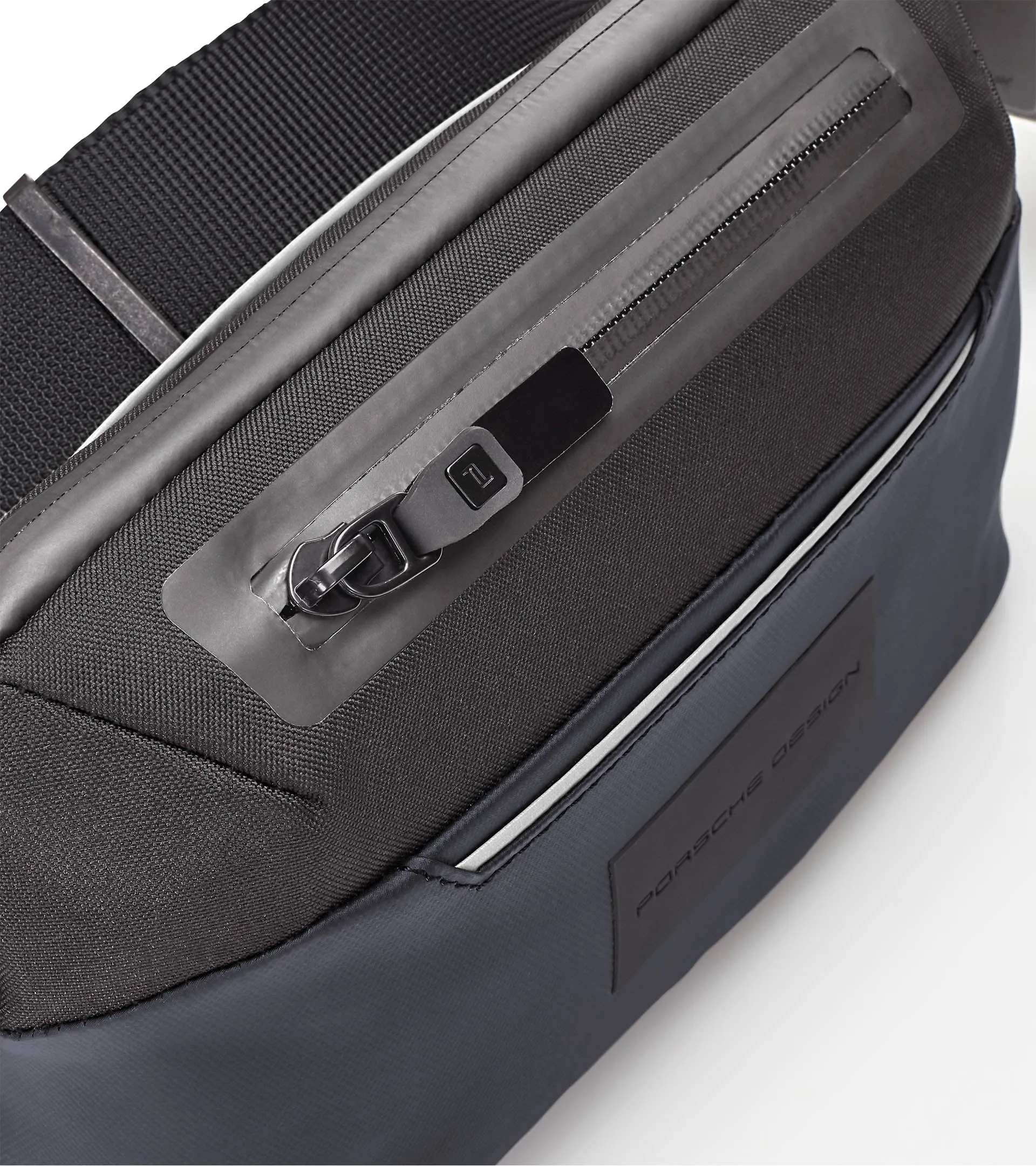 PORSCHE DESIGN Urban Eco Belt Bag