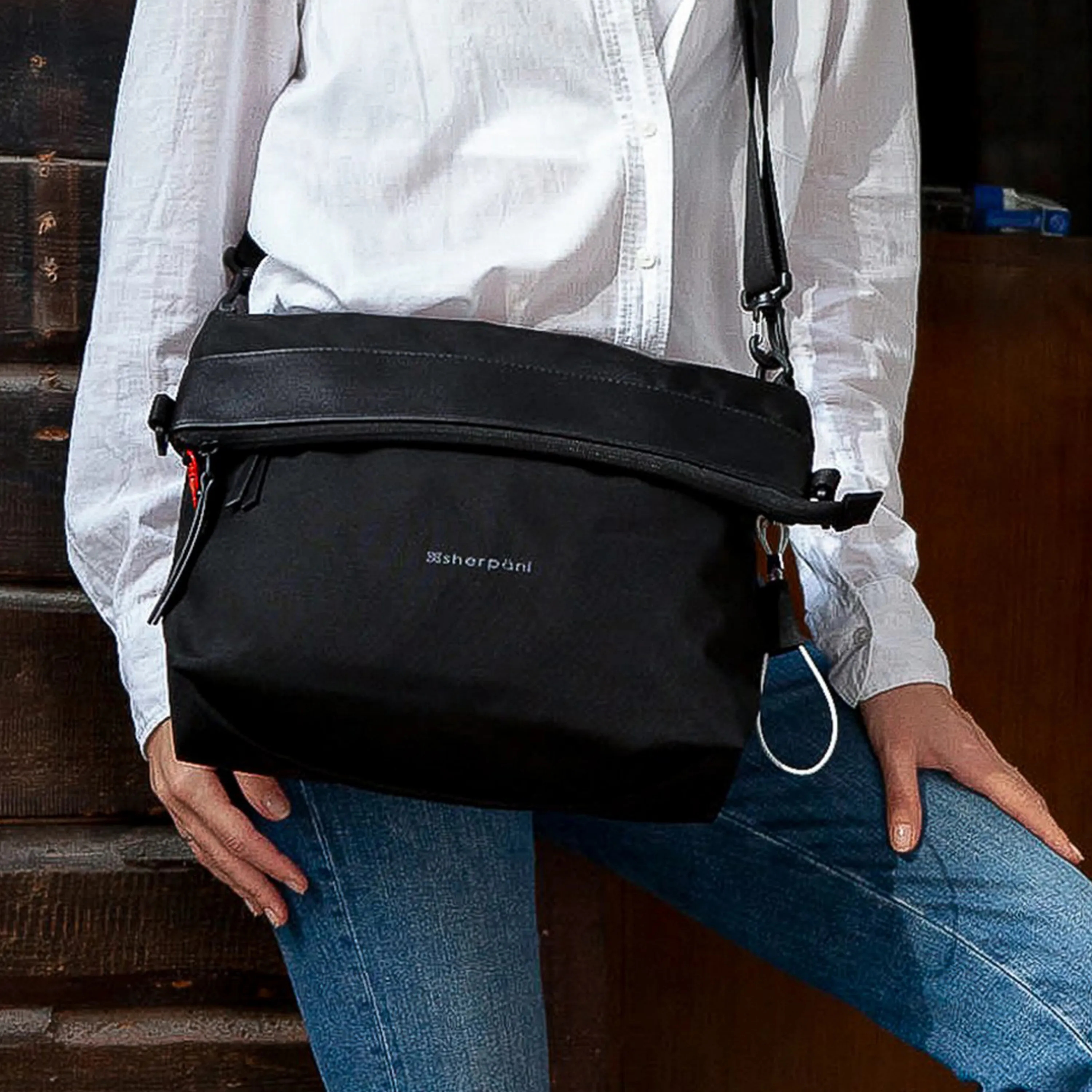 Sherpani Vale AT Convertible Travel Crossbody/ Shoulder Bag carbon
