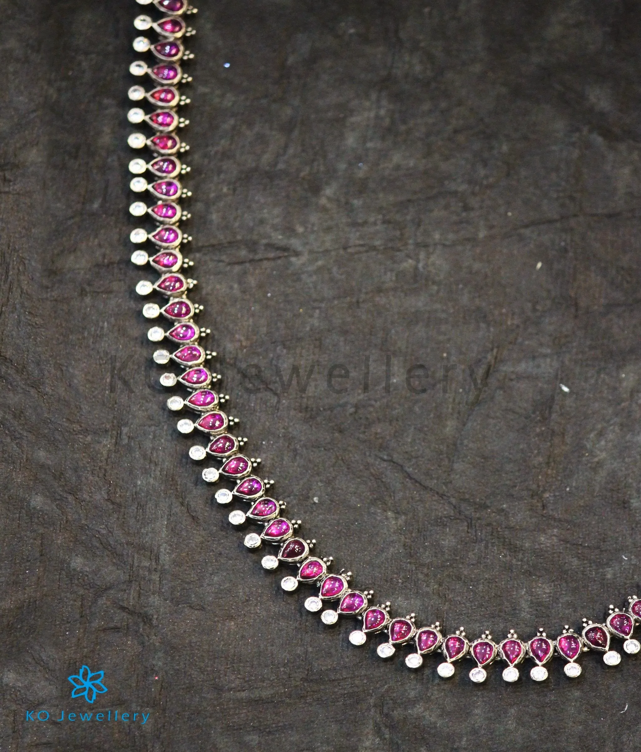 The Eka Silver Kempu Necklace (Oxidised)