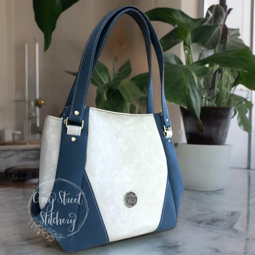 The Samaren Shoulder Bag PDF Pattern with Videos