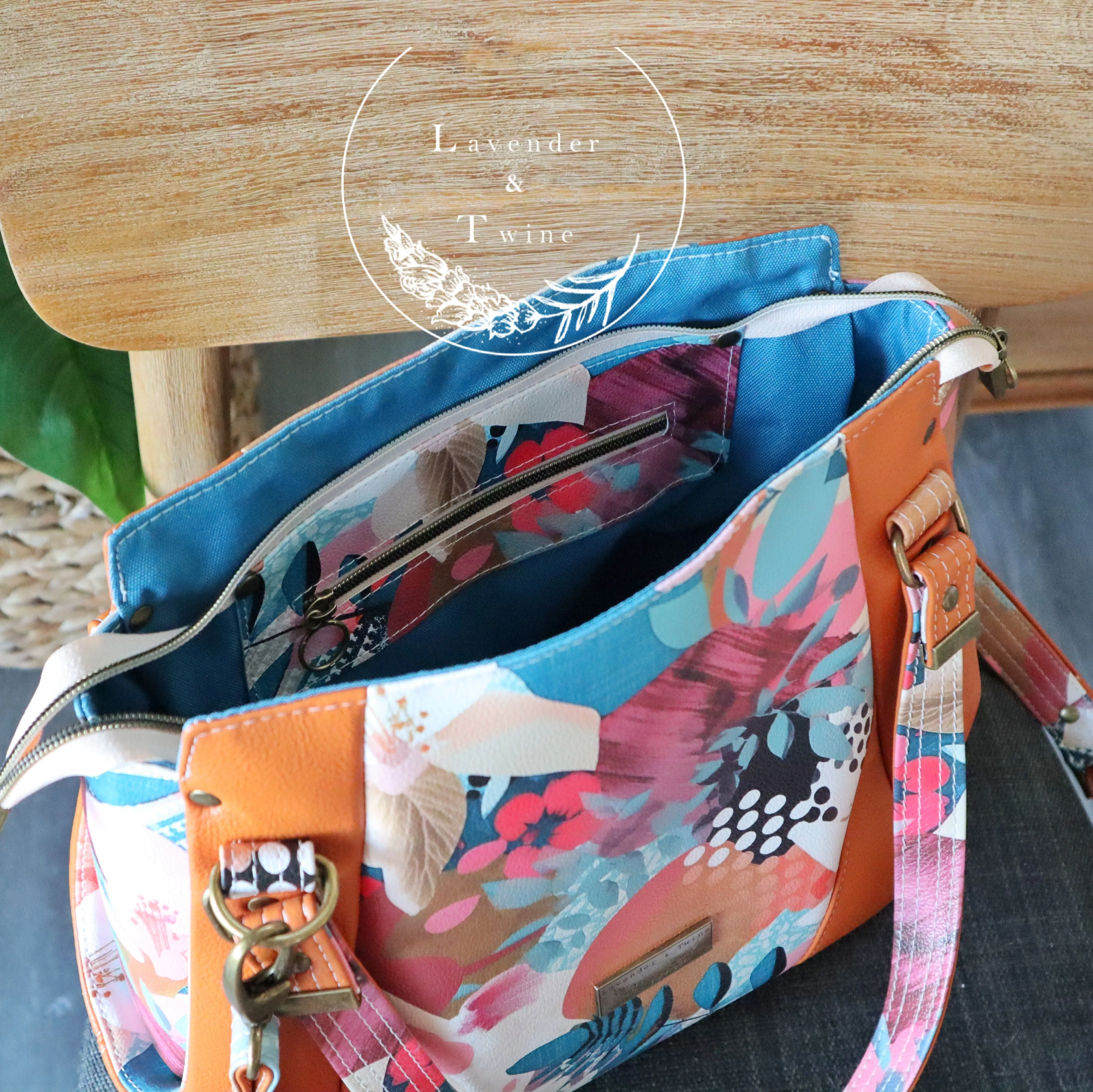 The Samaren Shoulder Bag PDF Pattern with Videos