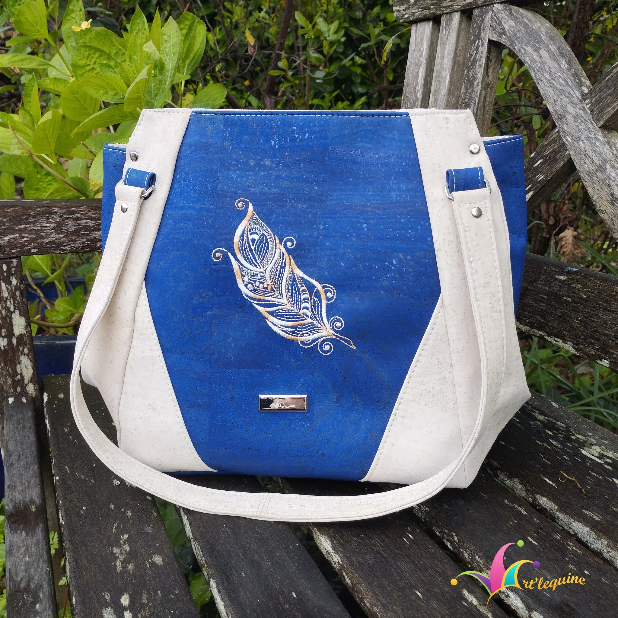 The Samaren Shoulder Bag PDF Pattern with Videos