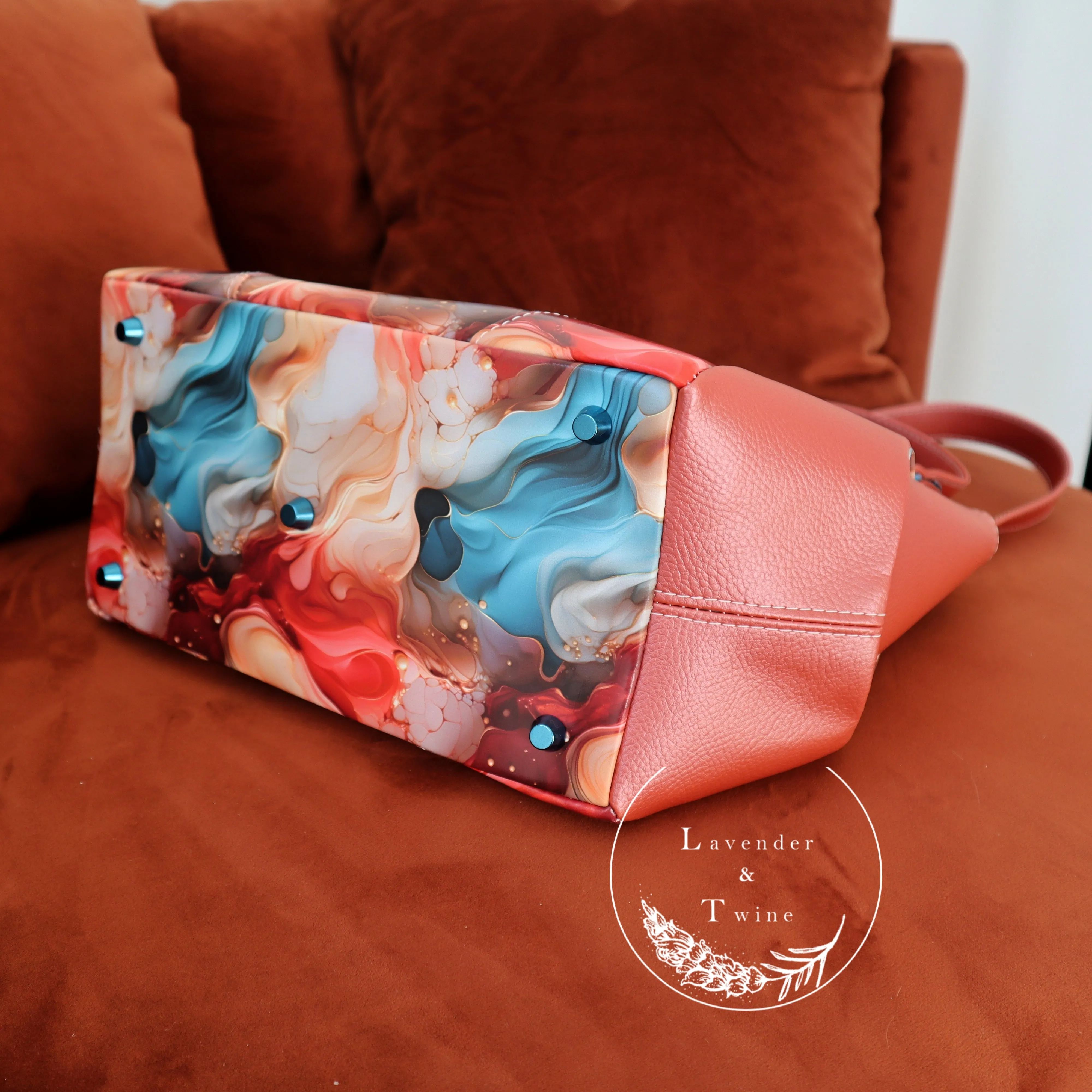 The Samaren Shoulder Bag PDF Pattern with Videos