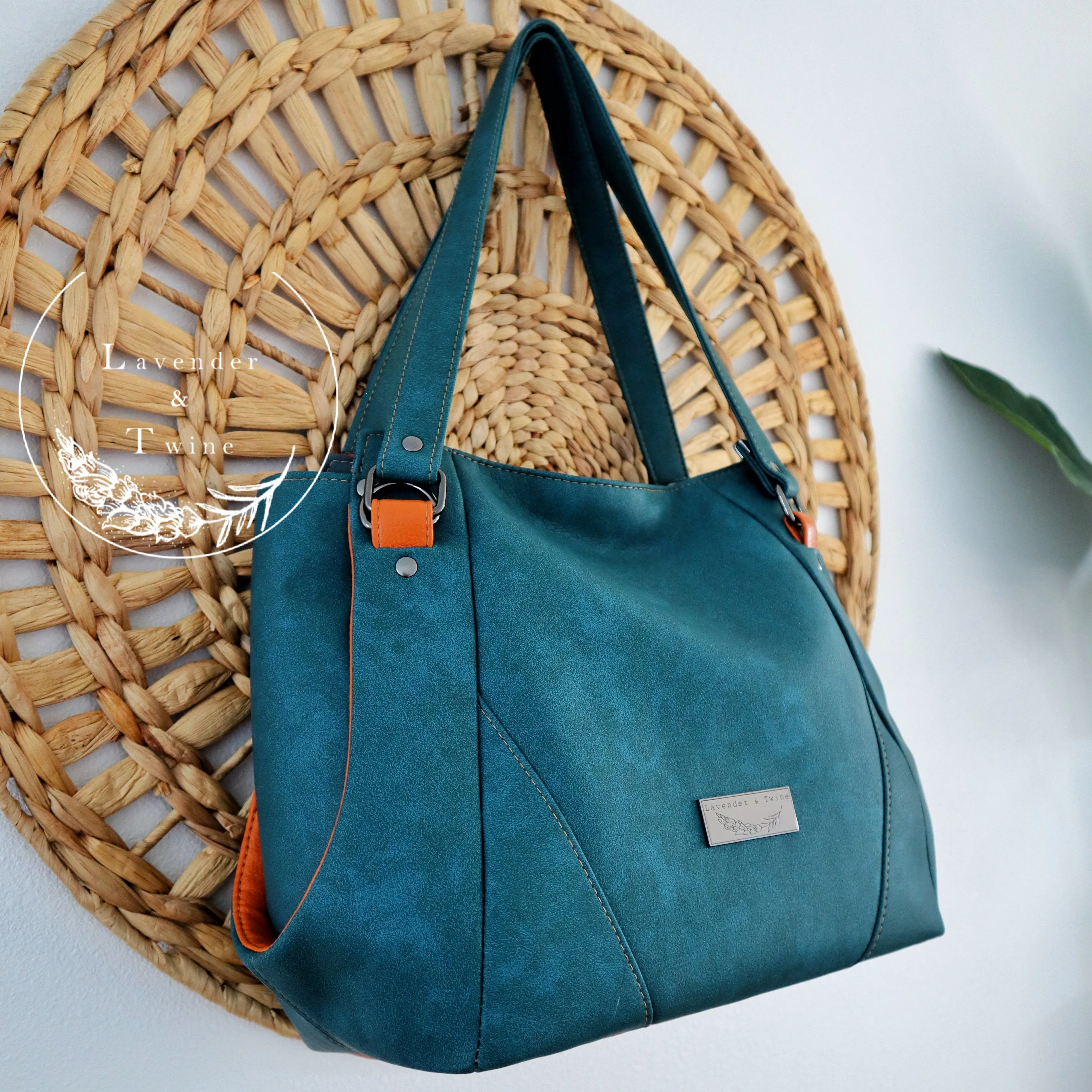 The Samaren Shoulder Bag PDF Pattern with Videos