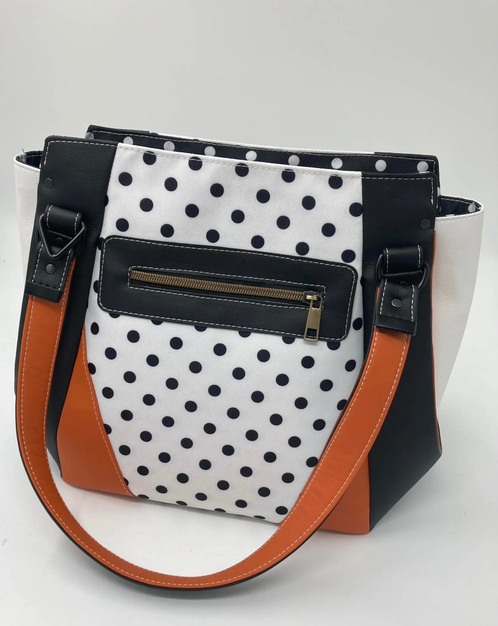 The Samaren Shoulder Bag PDF Pattern with Videos