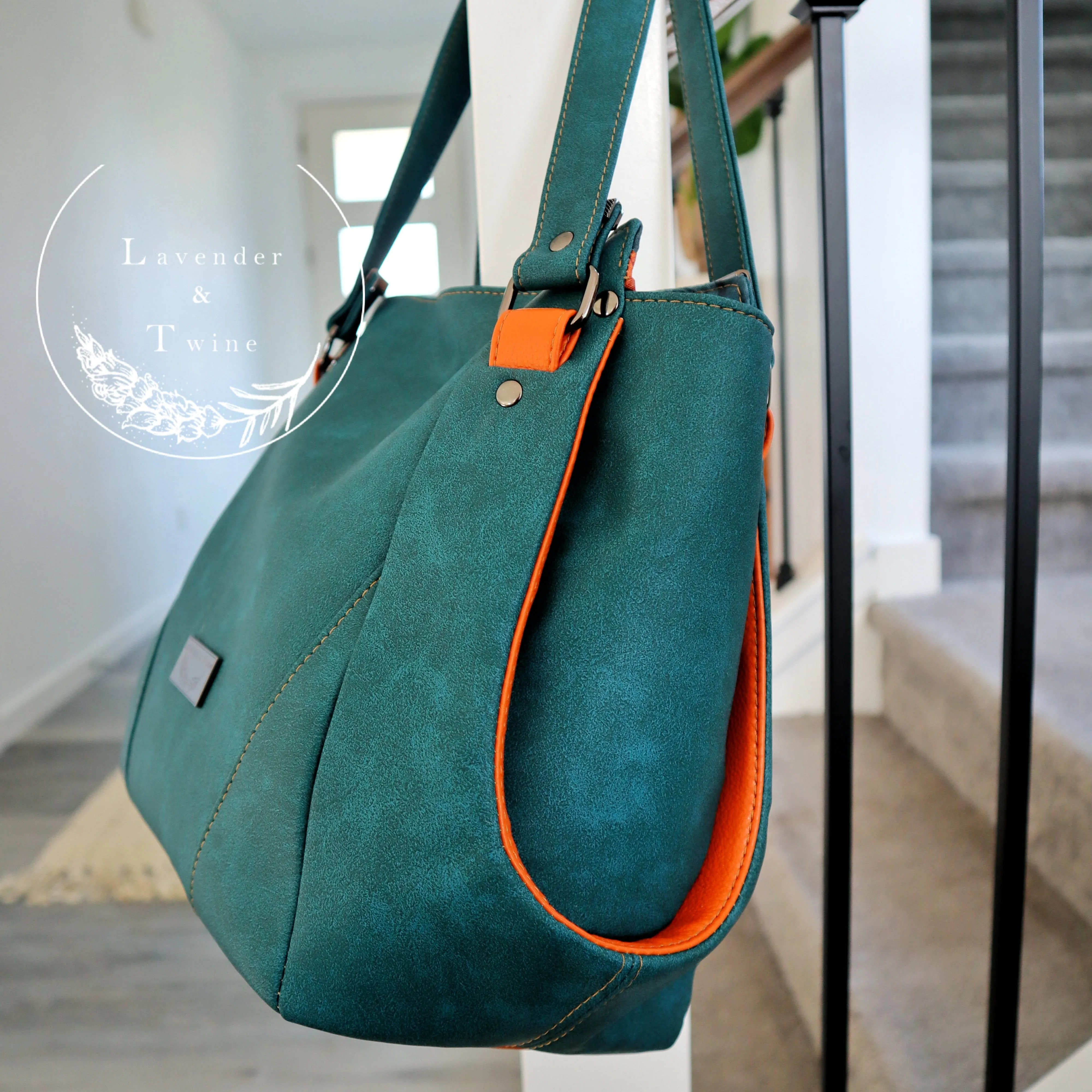 The Samaren Shoulder Bag PDF Pattern with Videos