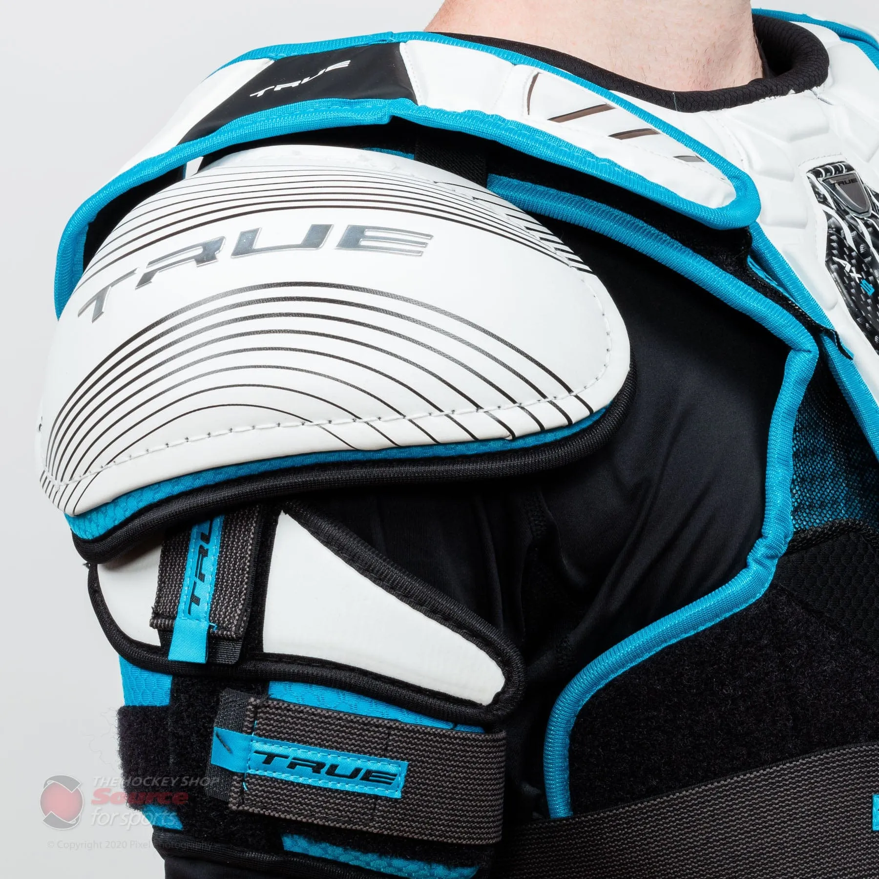 TRUE AX9 Senior Hockey Shoulder Pads