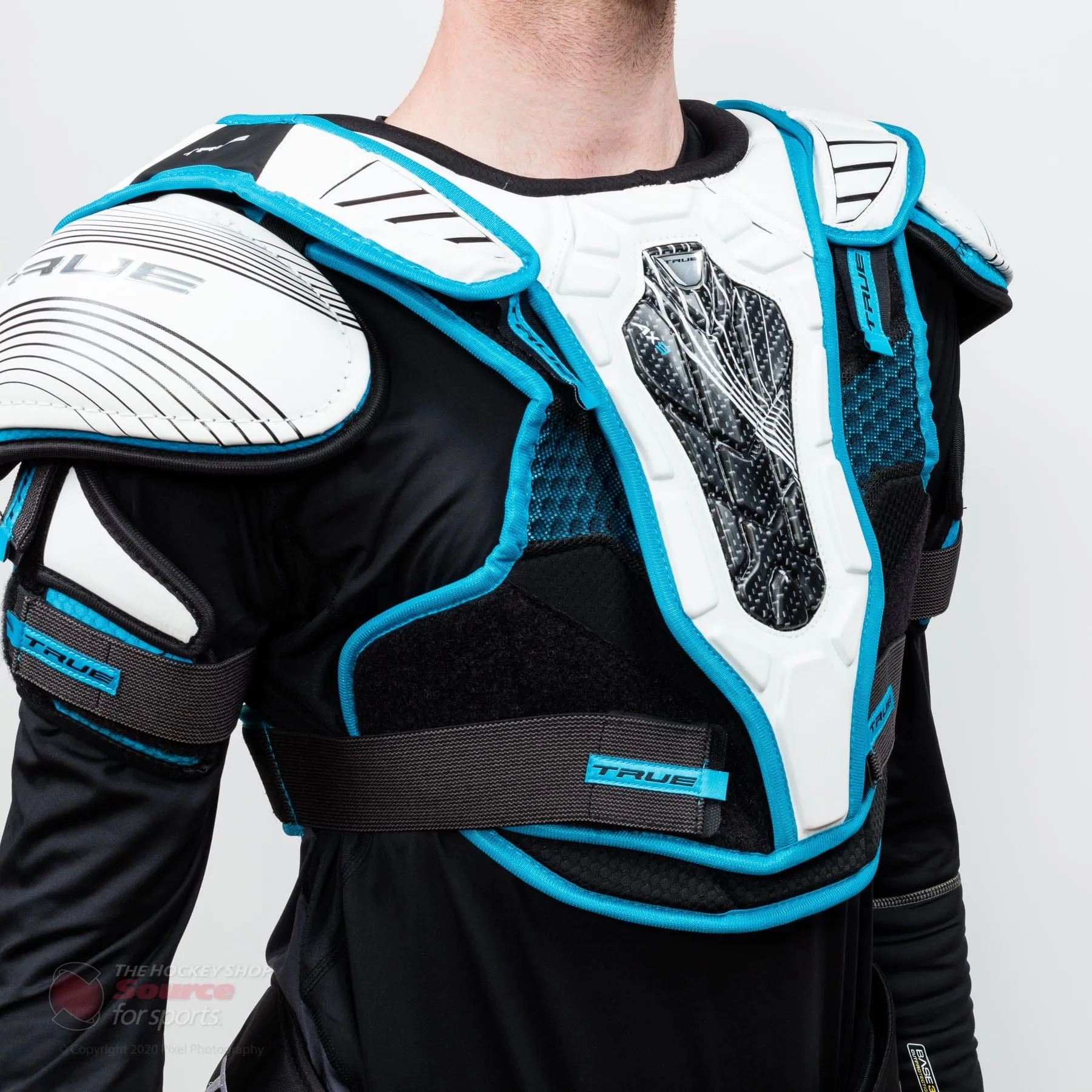 TRUE AX9 Senior Hockey Shoulder Pads