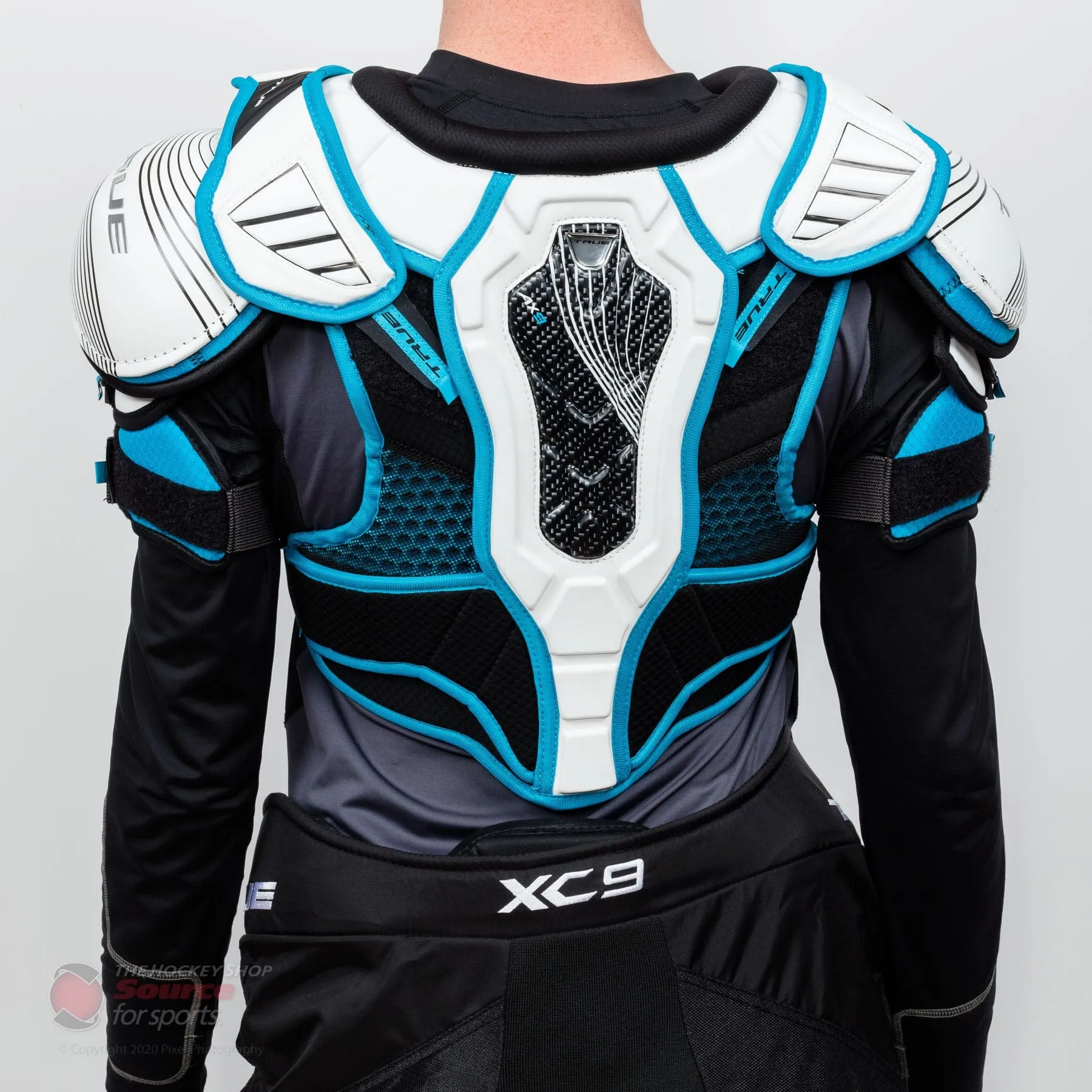 TRUE AX9 Senior Hockey Shoulder Pads