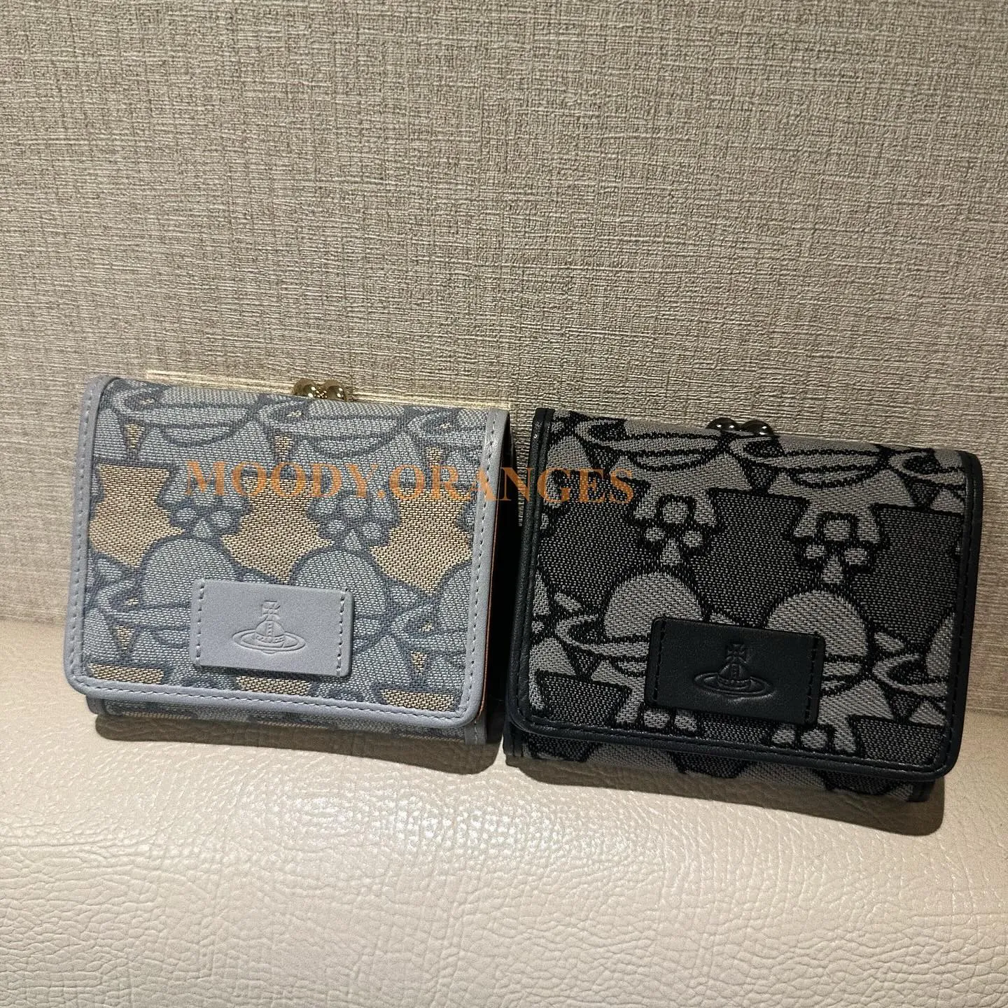 Vivienne Westwood Arrow Orb Jacqurad Wallet (Trifold/Carholder)