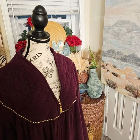 VTG Vanity Fair Velour Maroon Quilted Lounge Coat.