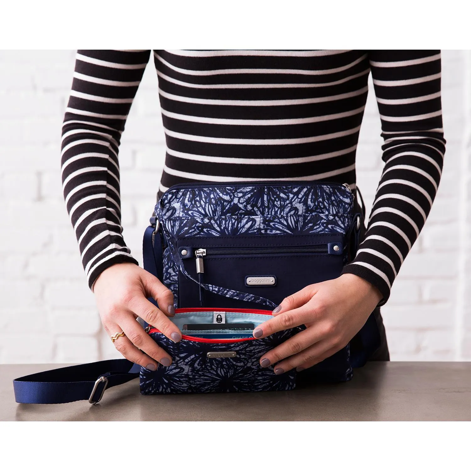 Women's Baggallini Go Bagg with RFID Phone Wristlet Black Nylon