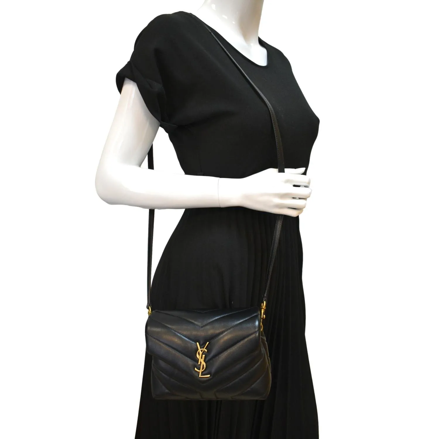 YVES SAINT LAURENT Loulou Toy Matelasse Leather Crossbody Bag Black